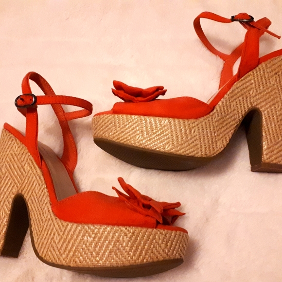 Ladies summer dress sandals! - Picture 1 of 7